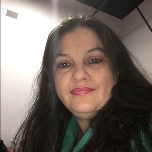 Meet your Posher, Roxana